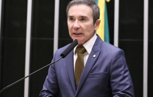 Crédito e fraudes digitais entram em proposta de estatuto financeiro para idosos